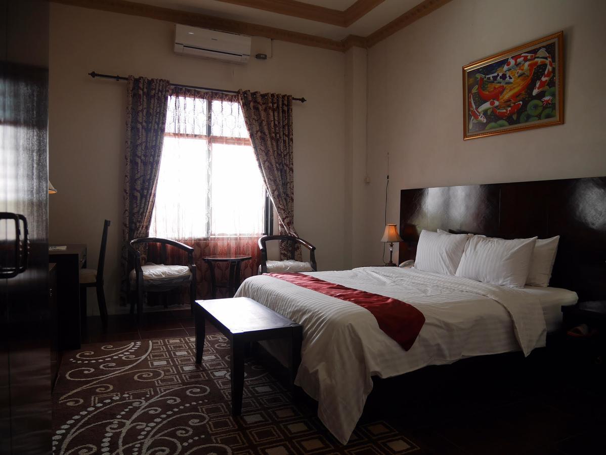 Syafira Hotel Langgur Buitenkant foto