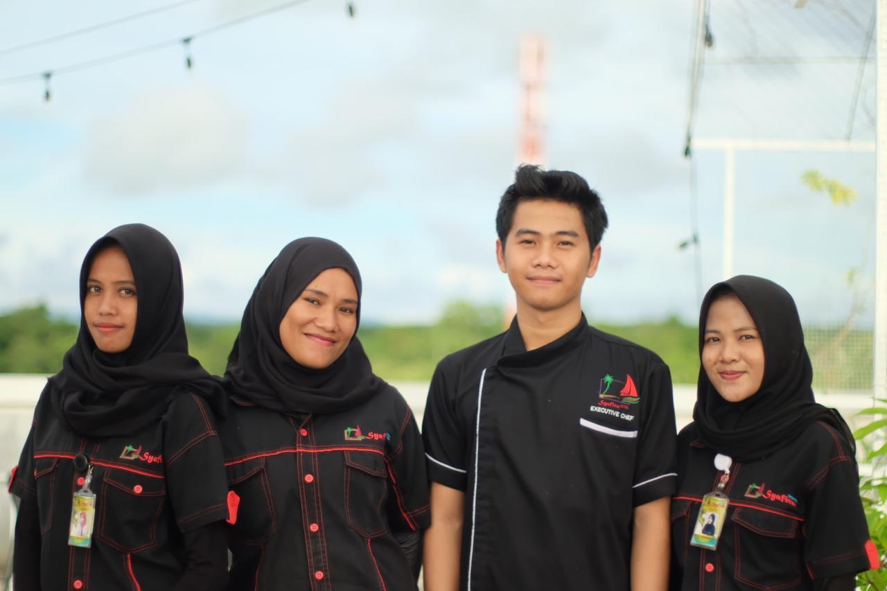 Syafira Hotel Langgur Buitenkant foto