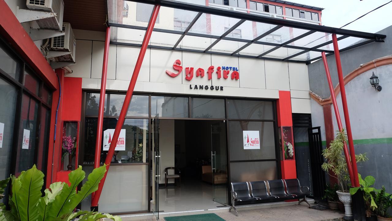 Syafira Hotel Langgur Buitenkant foto